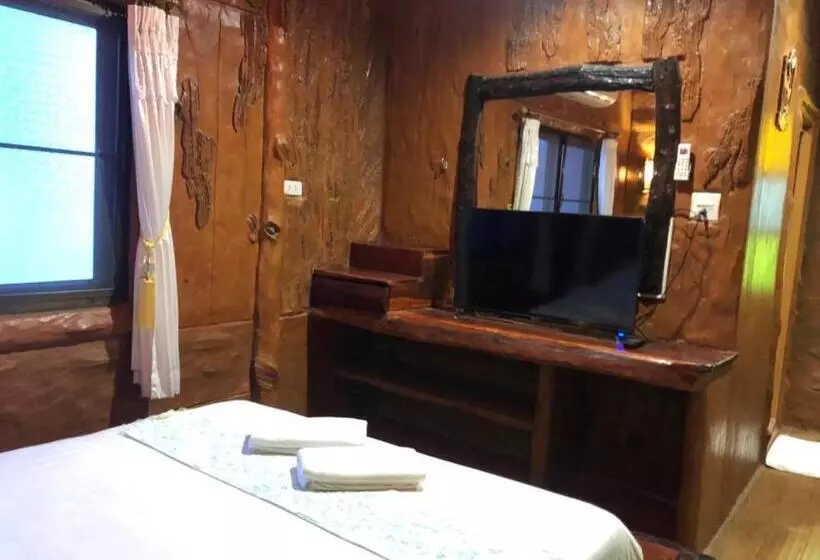 ویلای 2 خوابه, Saiyok River House