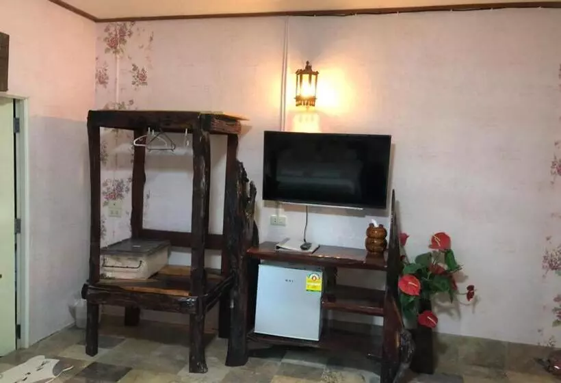 اتاق سوپریور با چشمانداز باغ, Saiyok River House
