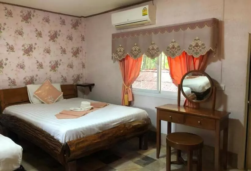 اتاق سوپریور با چشمانداز باغ, Saiyok River House