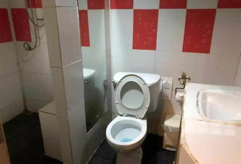 اتاق استاندارد با چشمانداز باغ, Saiyok River House