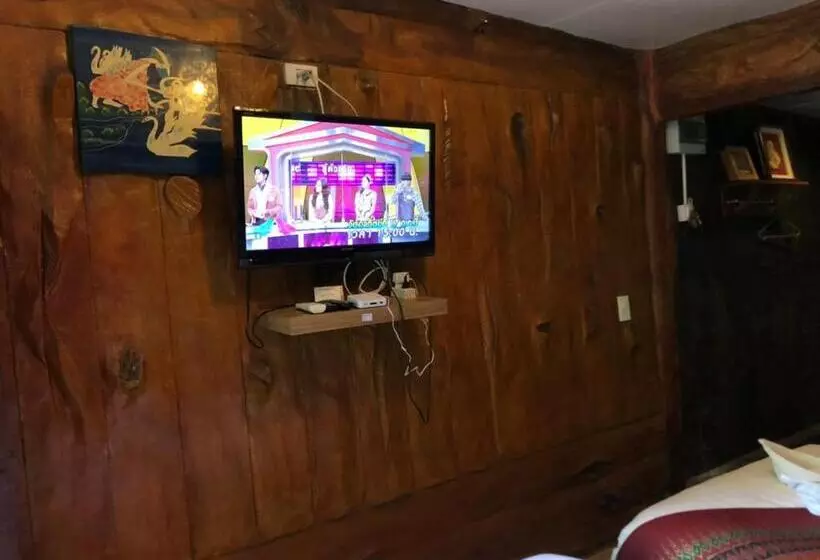 اتاق استاندارد با چشمانداز باغ, Saiyok River House
