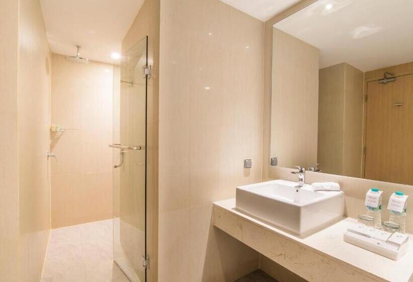 Номер Superior, Swissbelinn Airport Jakarta