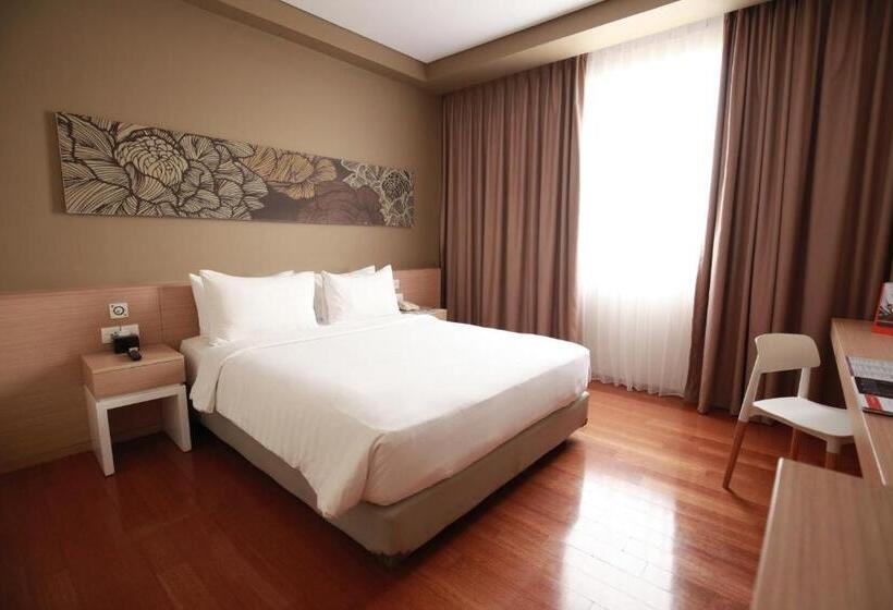 Номер Superior, Swissbelinn Airport Jakarta