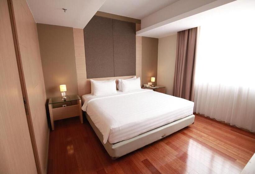 Люкс, Swissbelinn Airport Jakarta