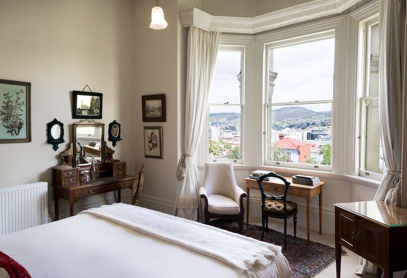 行政房间, The Corinda Collection