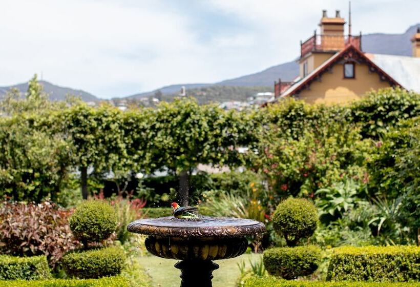 行政房间, The Corinda Collection