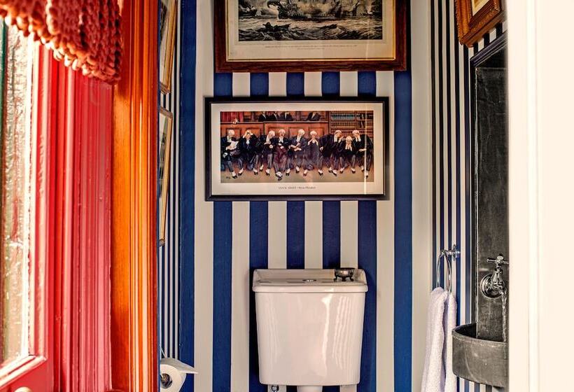 行政房间, The Corinda Collection