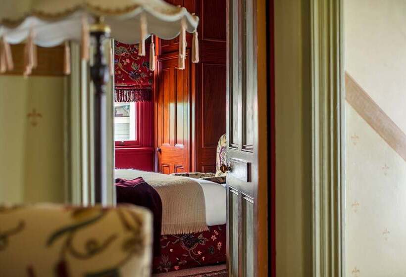 行政房间, The Corinda Collection