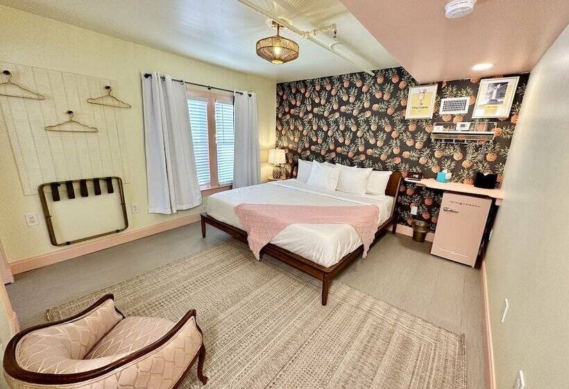 Номер Superior, Peninsula Bed & Cocktails