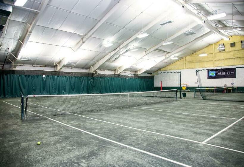 شقة غرفتين, Bridges 61