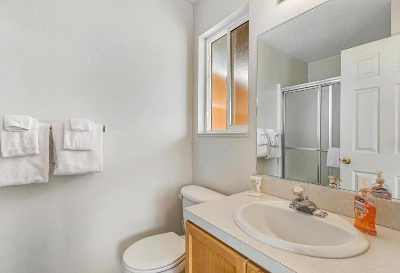 带3个卧室的公寓, Lakeview Condo 941 1