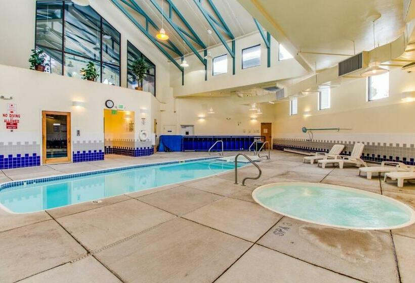 带2个卧室的公寓, Treehouse 108