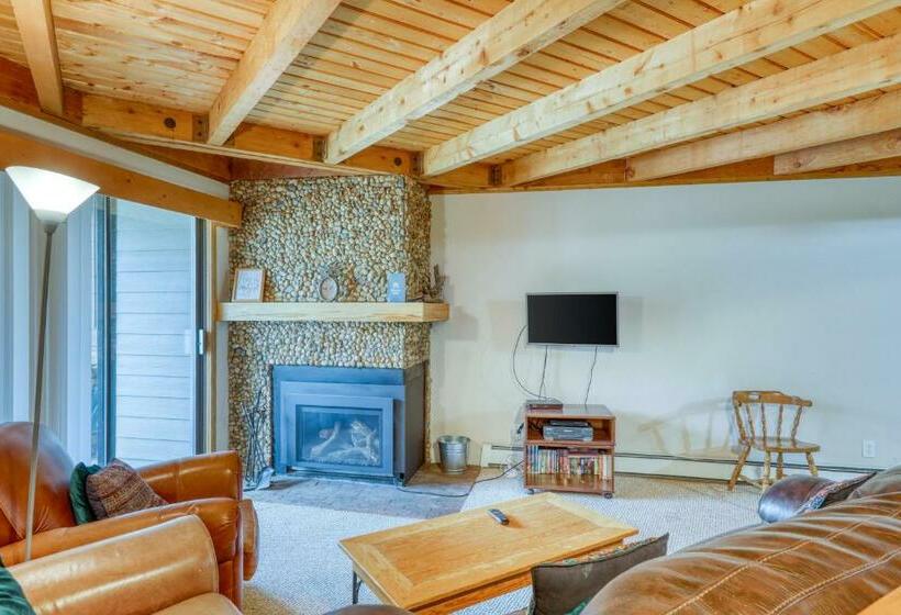 带2个卧室的公寓, Treehouse 108