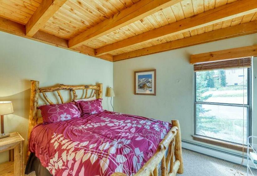 带2个卧室的公寓, Treehouse 108