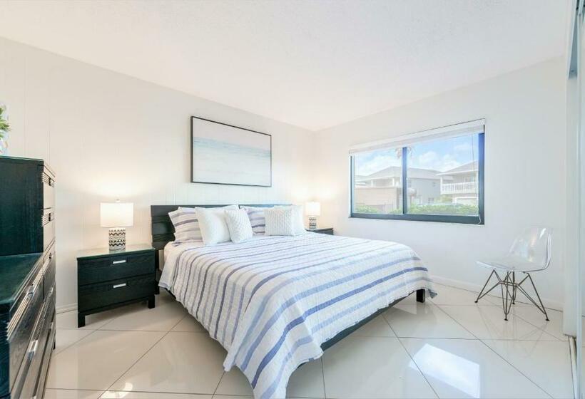 شقة غرفة نوم واحدة بالطابق الأرضى, Canaveral Towers