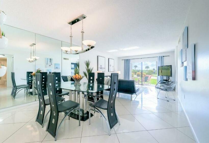 شقة غرفة نوم واحدة بالطابق الأرضى, Canaveral Towers