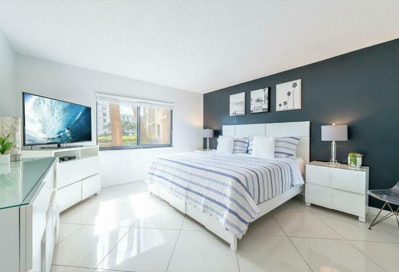 شقة غرفة نوم واحدة بالطابق الأرضى, Canaveral Towers