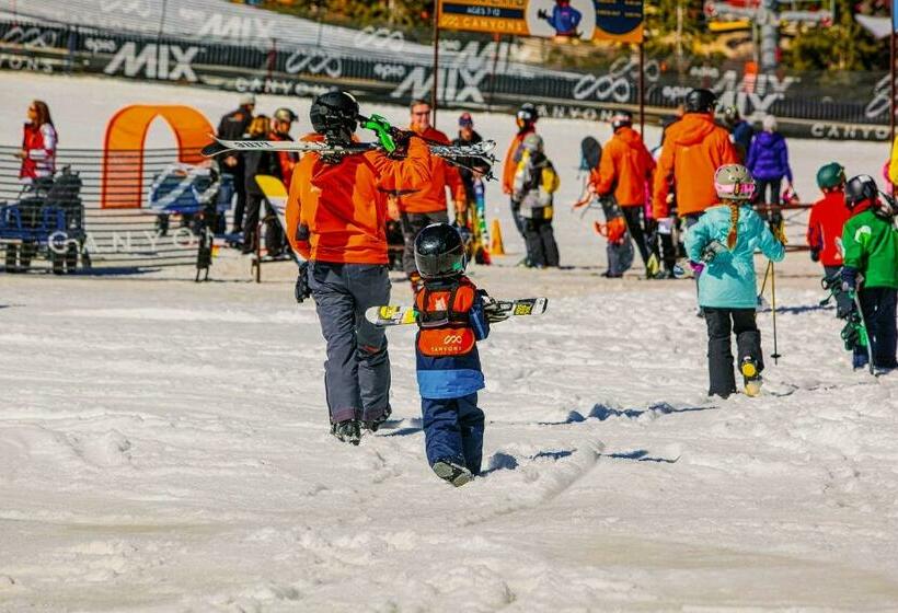 Апартаменты 2 Спальни, Red Pine Canyons View Condo