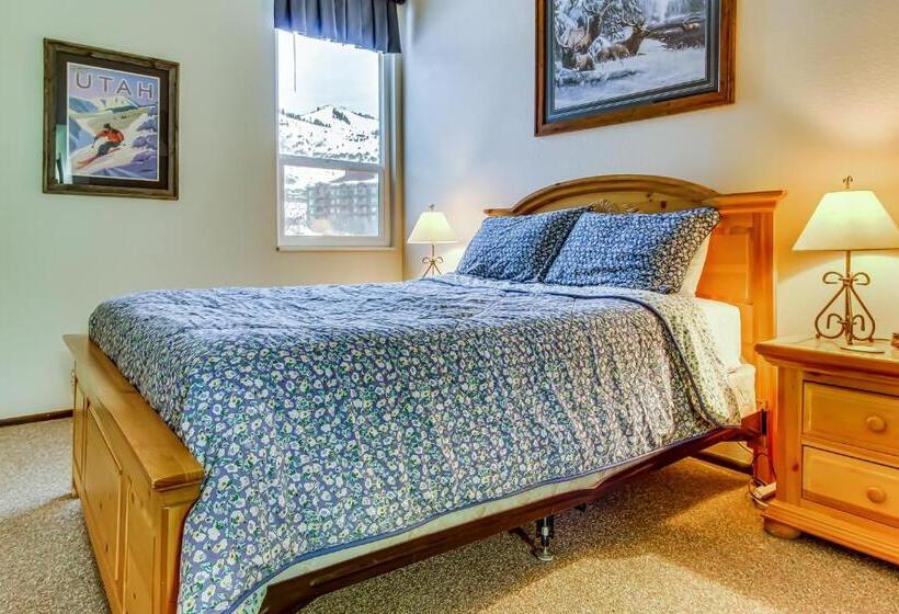 Апартаменты 2 Спальни, Red Pine Canyons View Condo