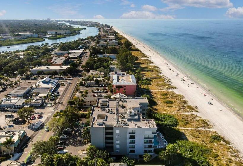 Апартаменты 2 Спальни, Shore House 502