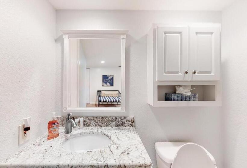 Апартаменты 2 Спальни, Shore House 502