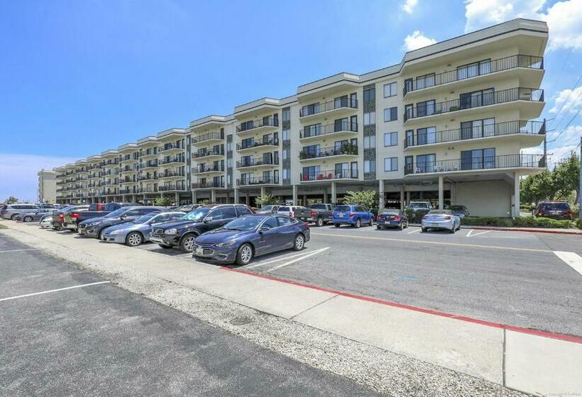 آپارتمان 2 خوابه, Royal Hawaiian