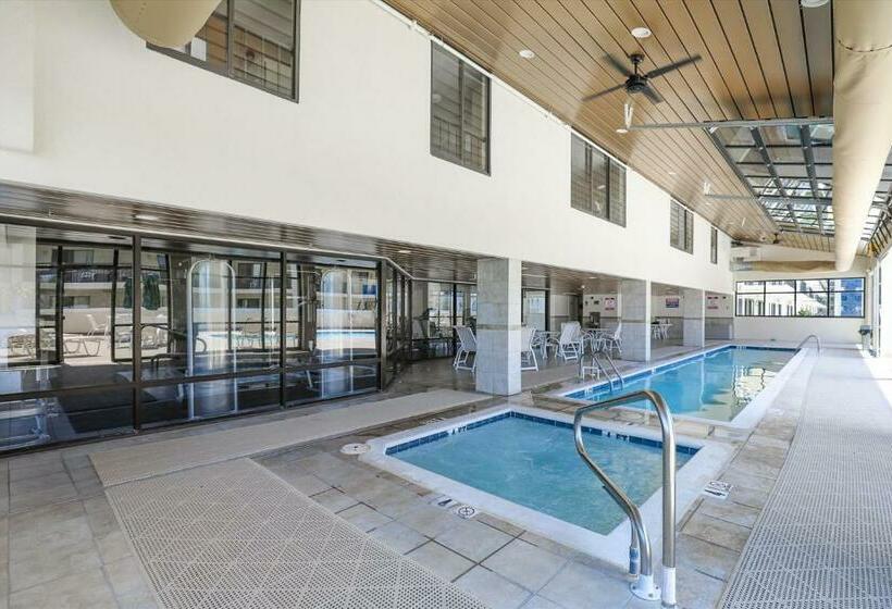 آپارتمان 2 خوابه, Royal Hawaiian