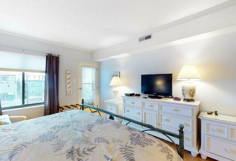 آپارتمان 2 خوابه, Royal Hawaiian