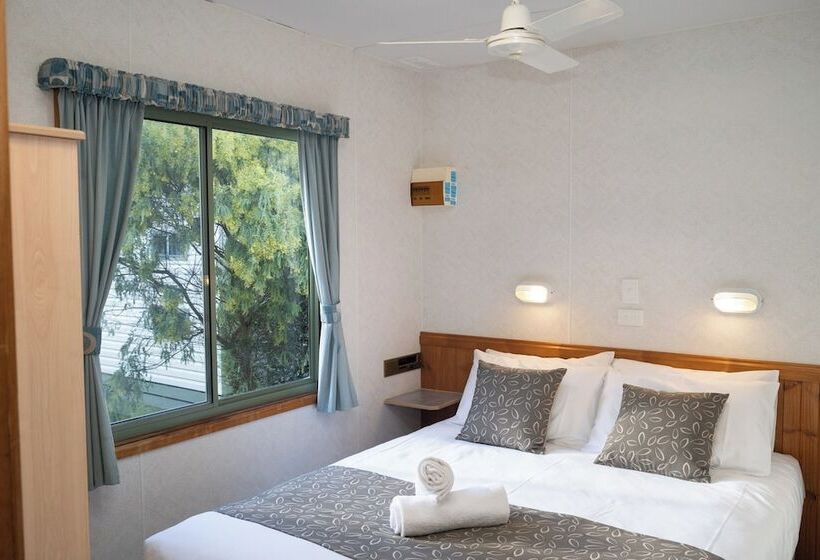 小室, Breeze Holiday Parks Halls Gap