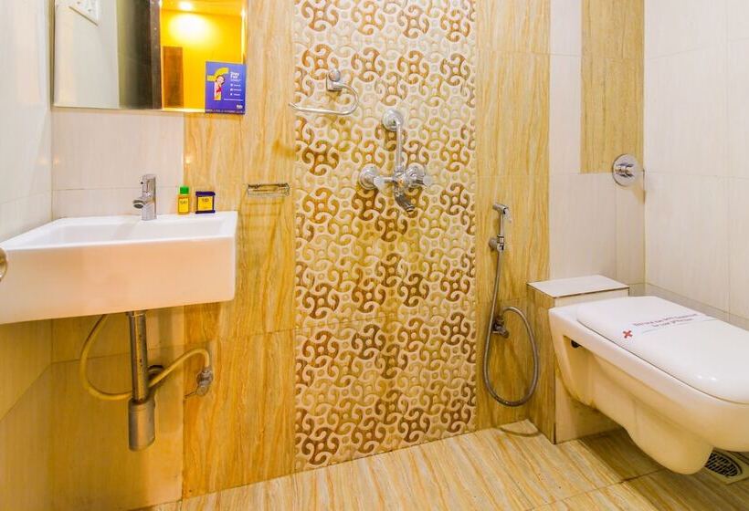 Номер Deluxe, Fabhotel Galaxy Comforts Andheri East