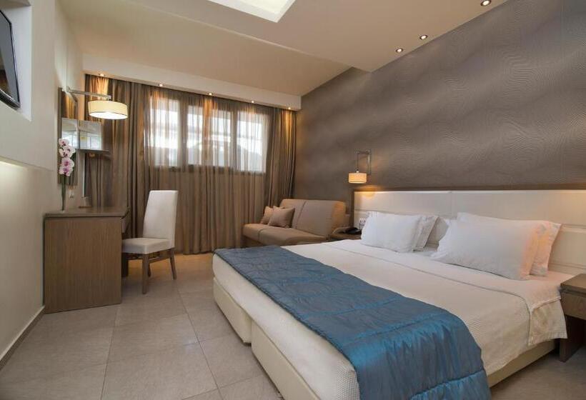 חדר אקונומי, Cosmopolitan