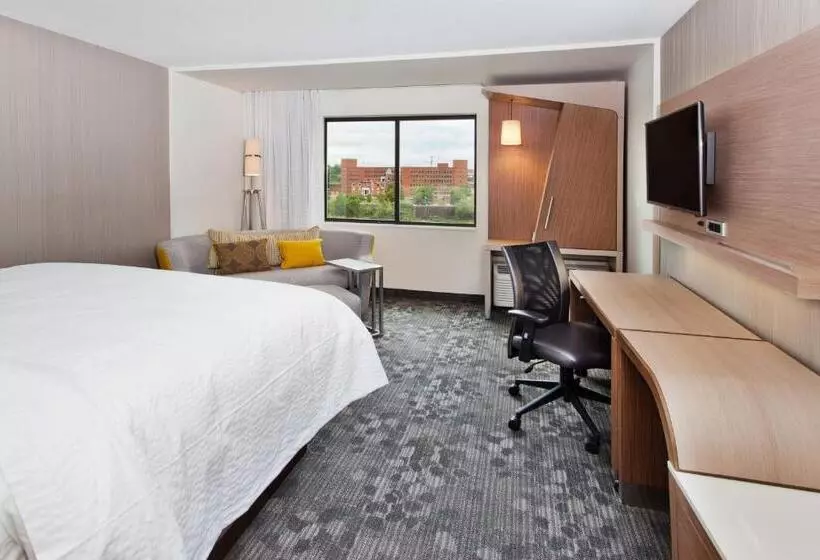 Standard-huone King-vuode, Courtyard By Marriott Columbus Phenix City