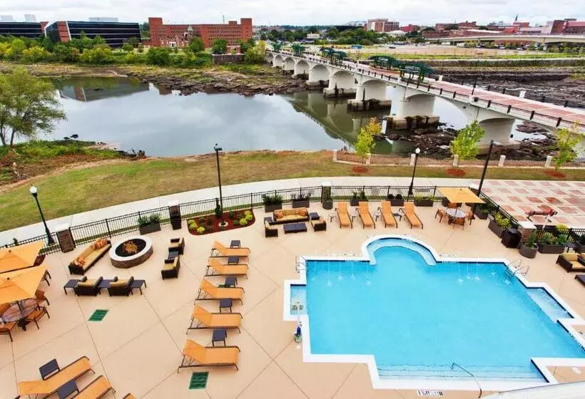 Standard-huone Jokinäkymä, Courtyard By Marriott Columbus Phenix City