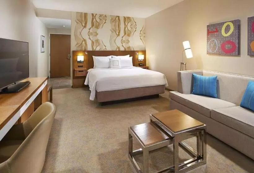 キングサイズベッドのスタンダードルーム, Courtyard by Marriott Sunnyvale Silicon Valley