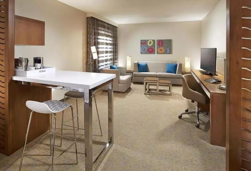 キングサイズベッドのエクゼクティブルーム, Courtyard by Marriott Sunnyvale Silicon Valley