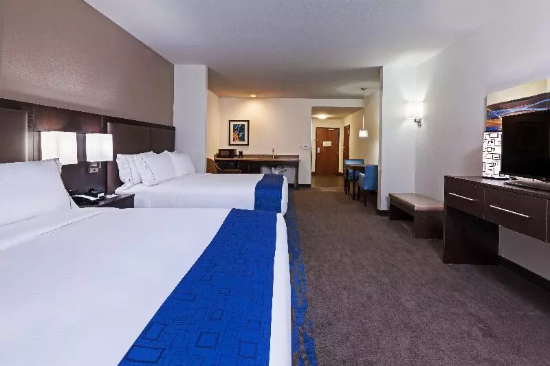 身障者適用スイートルーム, Holiday Inn Express & Suites Glenpool Tulsa South By Ihg