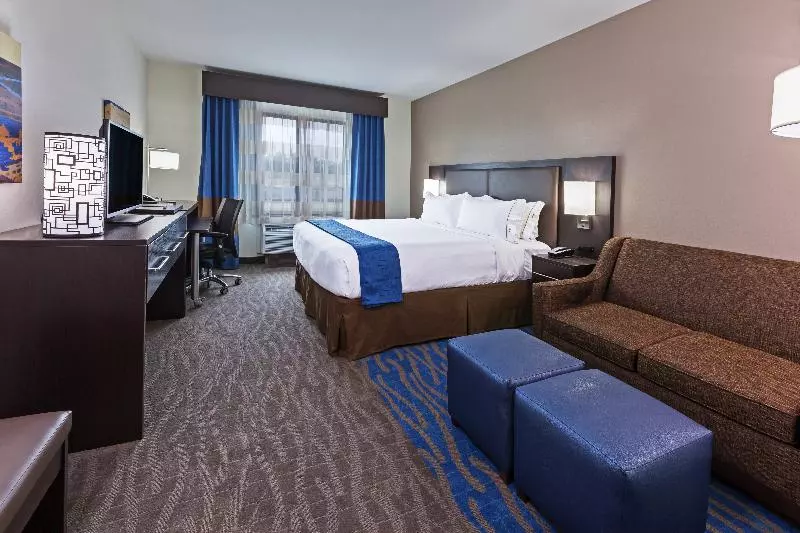 キングサイズベッドのエクゼクティブルーム, Holiday Inn Express & Suites Glenpool Tulsa South By Ihg