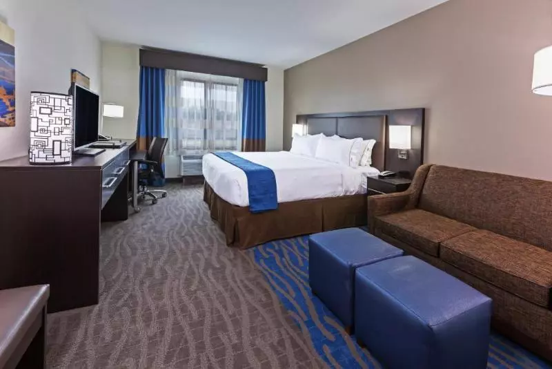 身障者適用キングサイズベッドルーム, Holiday Inn Express & Suites Glenpool Tulsa South By Ihg