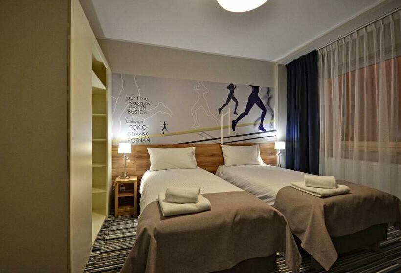 חדר סטנדרט, Maraton