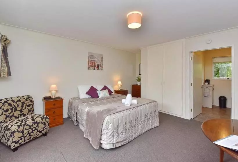 スタンダードスタジオ, Northcote Motor Lodge
