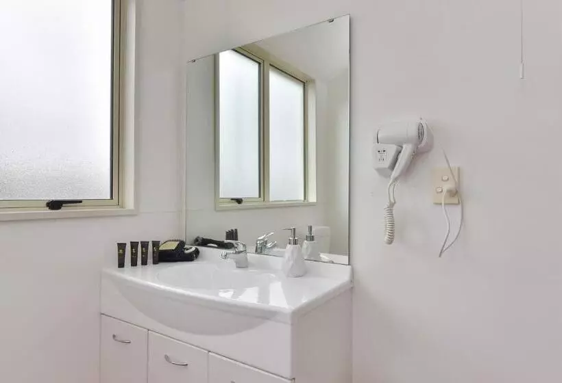 デラックススタジオ, Northcote Motor Lodge