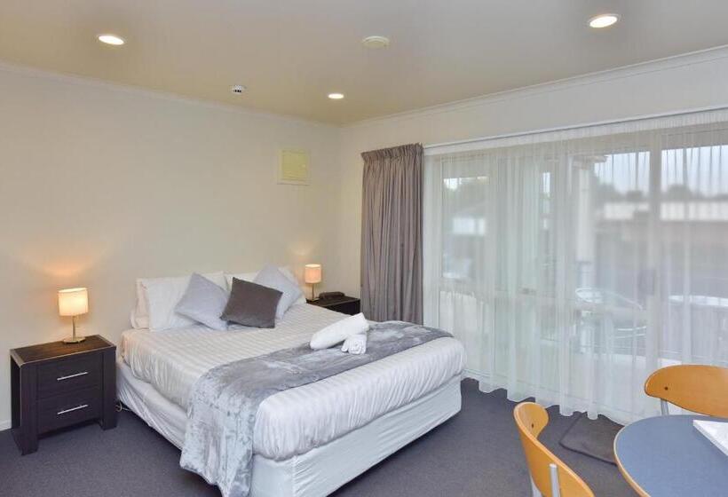 شقة غرفة واحدة, Northcote Motor Lodge