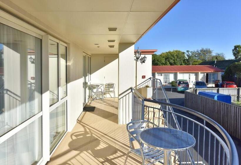 شقة غرفة واحدة, Northcote Motor Lodge