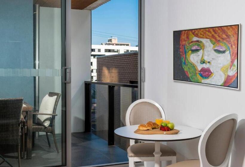 إستوديو قياسى, Oaks Melbourne South Yarra Suites