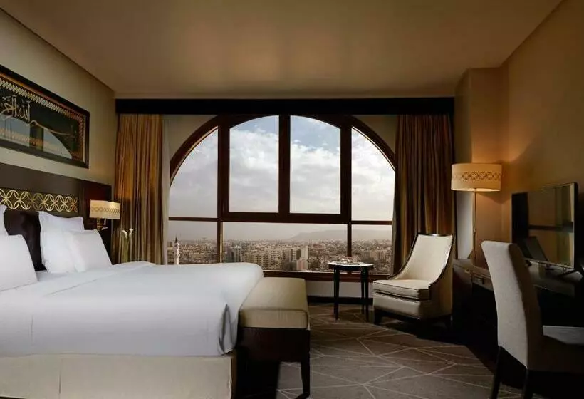 Juniorsviitti King-vuode, Pullman Zamzam Madina