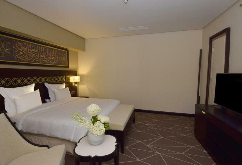 带大床的小型套房, Pullman Zamzam Madina