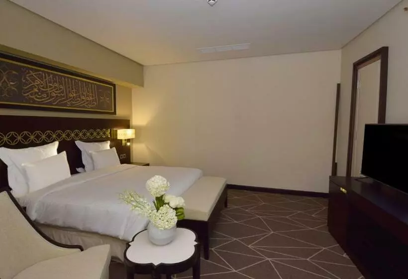 Juniorsviitti King-vuode, Pullman Zamzam Madina