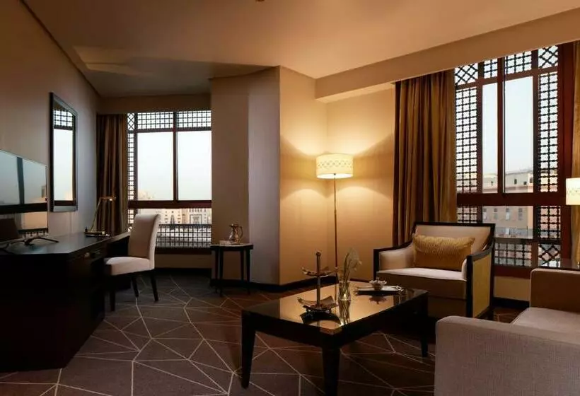 Deluxe-sviitti, Pullman Zamzam Madina