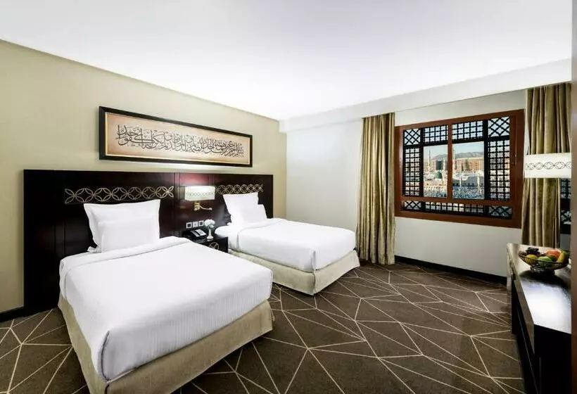 Executive-sviitti näköalalla, Pullman Zamzam Madina