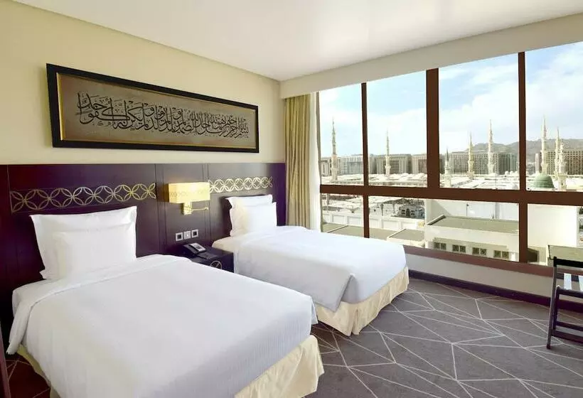 Executive-sviitti näköalalla, Pullman Zamzam Madina